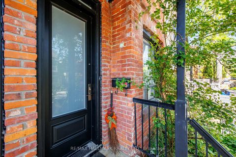 Photo 27 at 690 Adelaide Street W, Niagara, Toronto