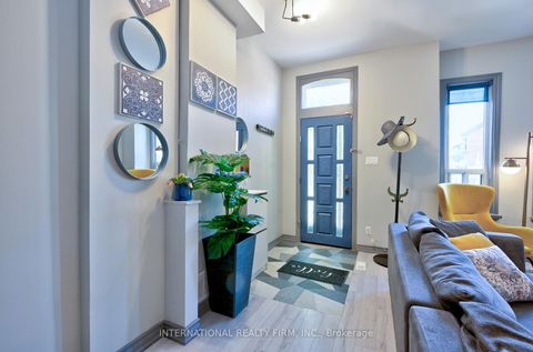 Photo 2 at 108 Shaw Street, Bellwoods, Toronto