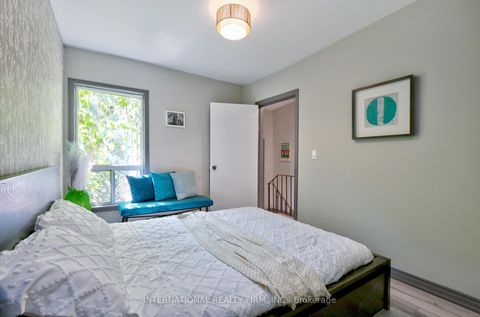 Photo 19 at 108 Shaw Street, Bellwoods, Toronto