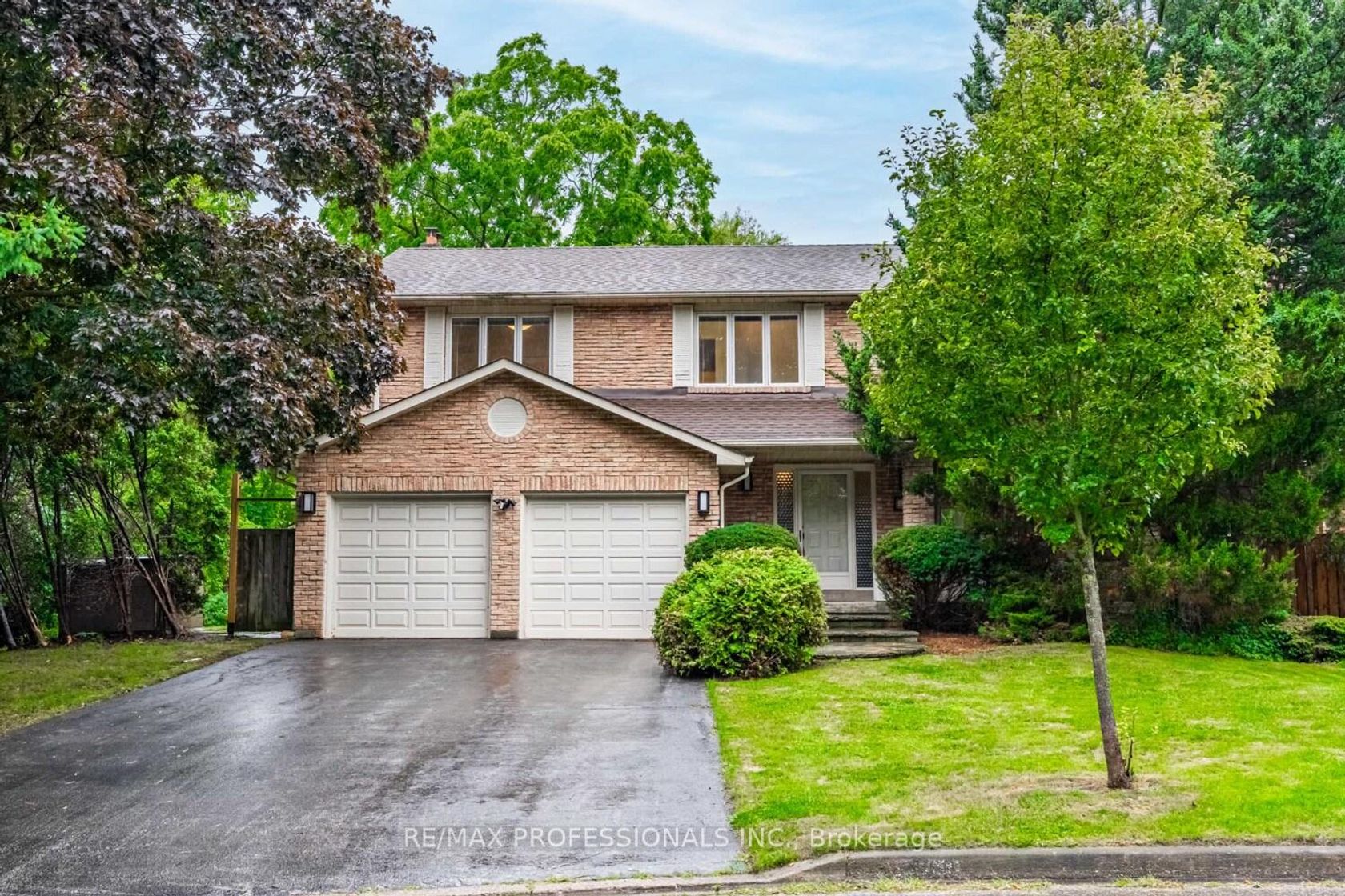 2260 Cedarberry Court, FD Ford, Oakville 