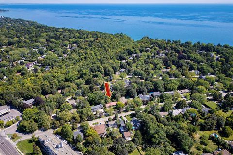 Photo 1 at 11 Faircroft Boulevard, Cliffcrest, Toronto