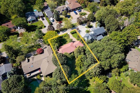 Photo 35 at 11 Faircroft Boulevard, Cliffcrest, Toronto