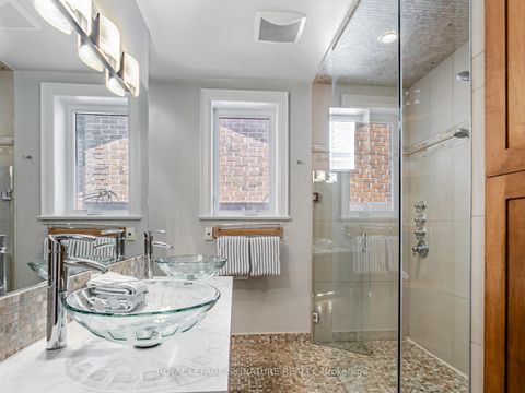 Photo 12 at 209 Arlington Avenue, Cedarvale, Toronto