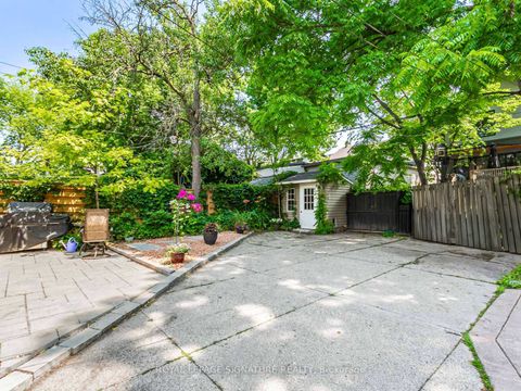 Photo 17 at 209 Arlington Avenue, Cedarvale, Toronto