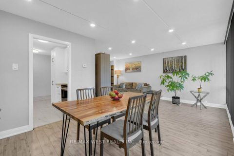 Photo 8 at 203 - 2 Glamorgan Avenue, Dorset Park, Toronto