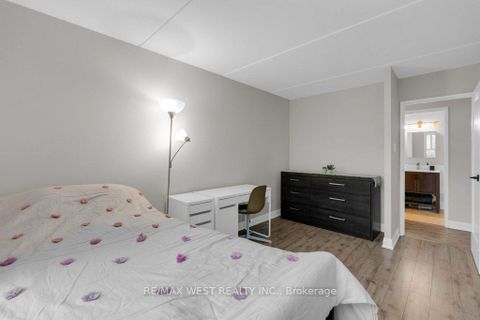 Photo 18 at 203 - 2 Glamorgan Avenue, Dorset Park, Toronto