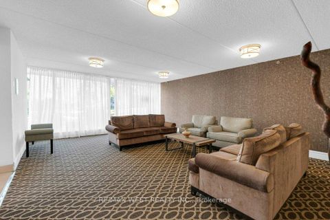 Photo 30 at 203 - 2 Glamorgan Avenue, Dorset Park, Toronto