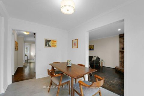 Photo 7 at 1 Langford Street, Harding, Richmond Hill