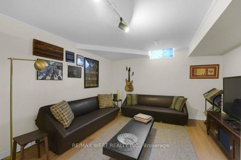 Photo 37 at 1 Langford Street, Harding, Richmond Hill