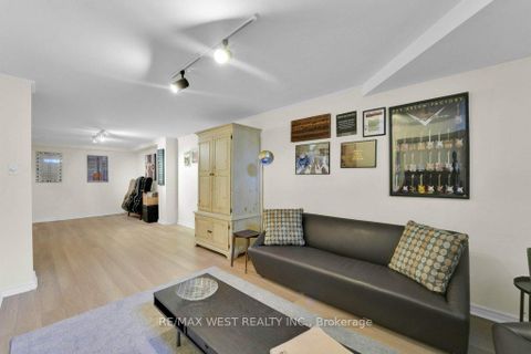 Photo 38 at 1 Langford Street, Harding, Richmond Hill