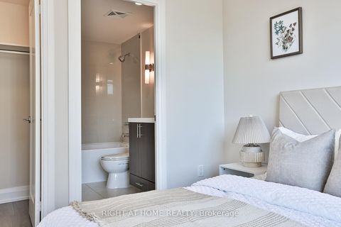Photo 20 at 709 - 18 Graydon Hall Drive, Donalda, Toronto
