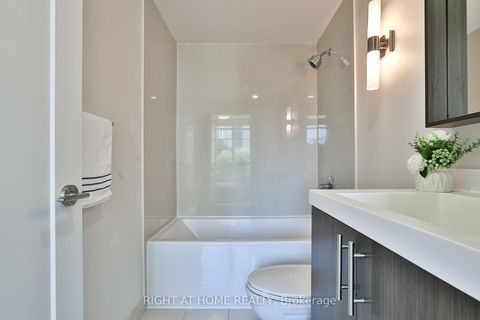 Photo 22 at 709 - 18 Graydon Hall Drive, Donalda, Toronto