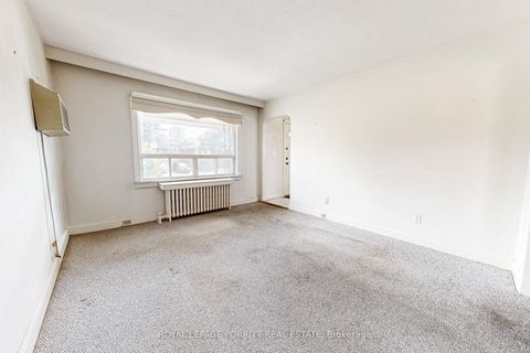 Photo 9 at 18 Stephen Drive, Queensway, Toronto
