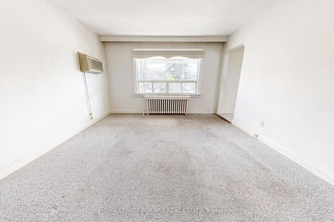 Photo 10 at 18 Stephen Drive, Queensway, Toronto
