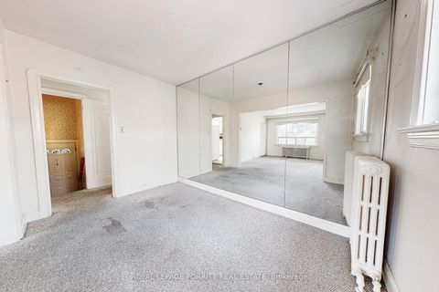 Photo 11 at 18 Stephen Drive, Queensway, Toronto