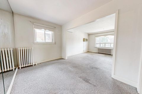 Photo 13 at 18 Stephen Drive, Queensway, Toronto