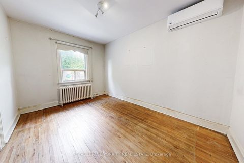 Photo 24 at 18 Stephen Drive, Queensway, Toronto