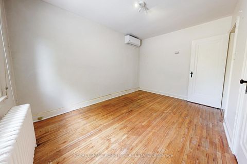 Photo 26 at 18 Stephen Drive, Queensway, Toronto