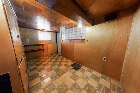 Photo 28 at 18 Stephen Drive, Queensway, Toronto
