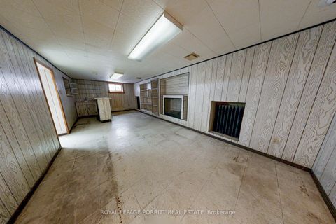 Photo 30 at 18 Stephen Drive, Queensway, Toronto