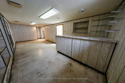 Photo 32 at 18 Stephen Drive, Queensway, Toronto
