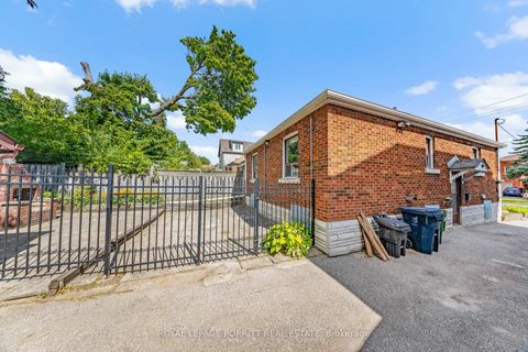 Photo 39 at 18 Stephen Drive, Queensway, Toronto