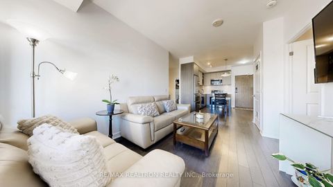 Photo 11 at 632 - 100 Eagle Rock Way, Rural Vaughan, Vaughan