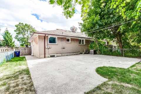 Photo 31 at 53 Glory Crescent, West Hill, Toronto