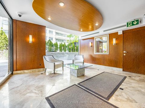 Photo 2 at 8 - 423 Avenue Road, St. Clair, Toronto