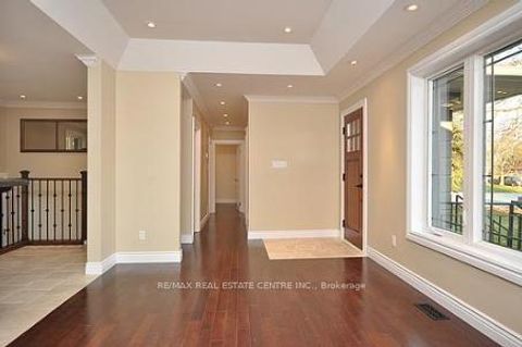 Photo 2 at 584 Trudale Court, WO West, Oakville