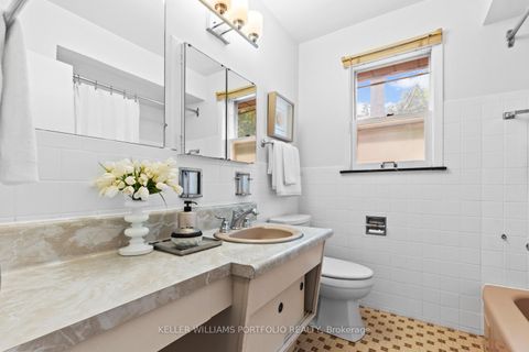 Photo 13 at 378 Cummer Avenue, Newtonbrook East, Toronto
