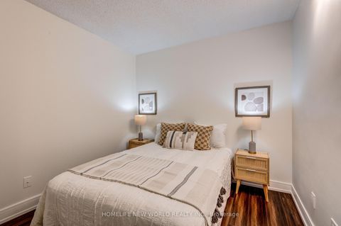 Photo 5 at 903 - 208 Queens Quay W, Waterfront Communities C1, Toronto