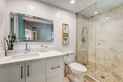 Photo 14 at 903 - 208 Queens Quay W, Waterfront Communities C1, Toronto