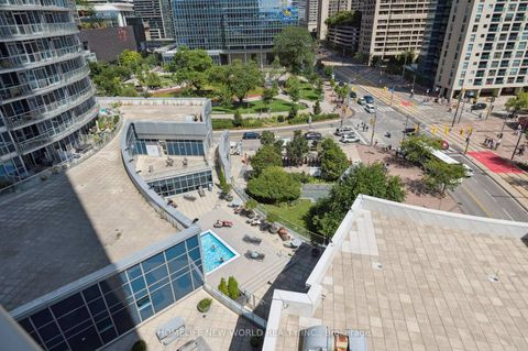 Photo 18 at 903 - 208 Queens Quay W, Waterfront Communities C1, Toronto