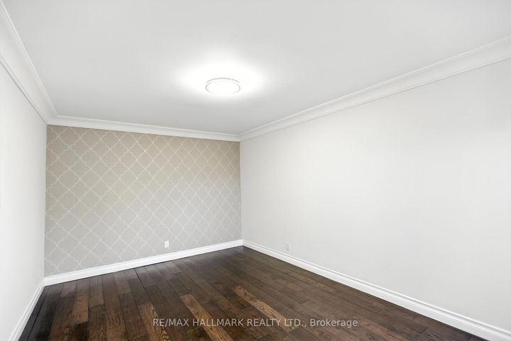 Photo 8 at 100 Eleanor Circle, South Richvale, Richmond Hill