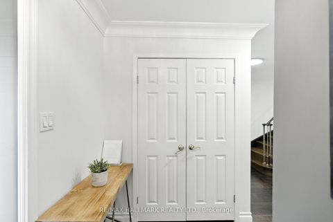 Photo 5 at 100 Eleanor Circle, South Richvale, Richmond Hill