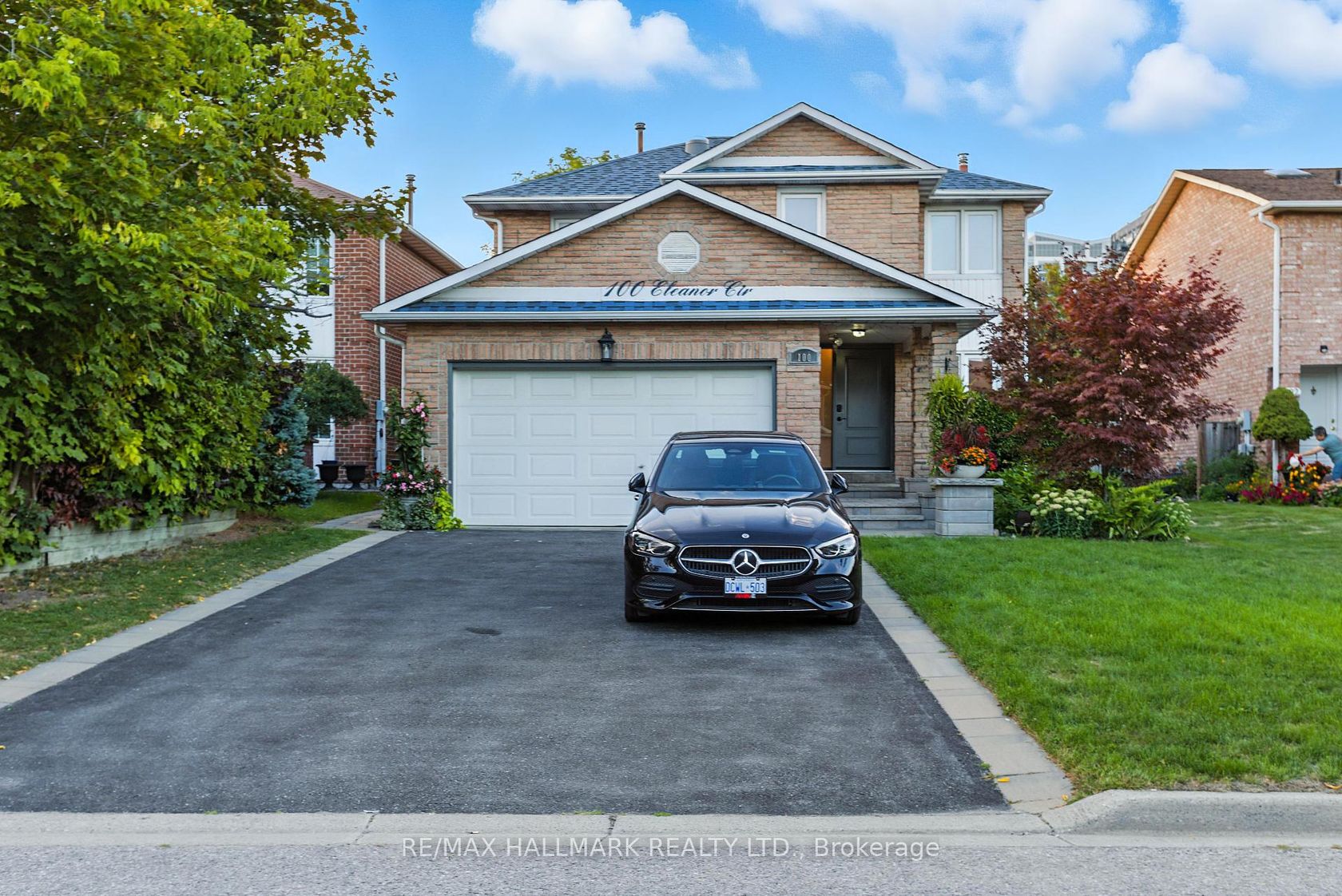 100 Eleanor Circle, South Richvale, Richmond Hill 