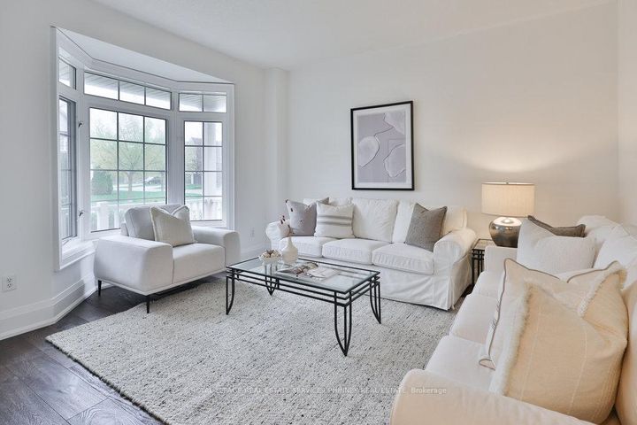 Photo 4 at 958 Irish Moss Road, Meadowvale Village, Mississauga