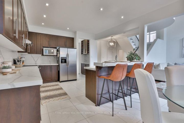 Photo 9 at 958 Irish Moss Road, Meadowvale Village, Mississauga