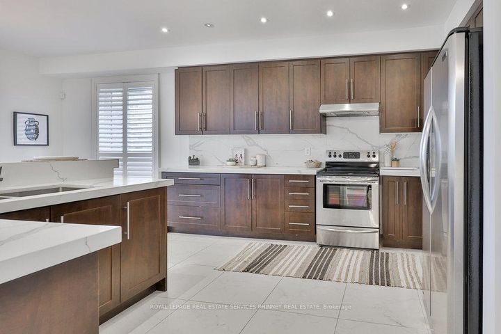 Photo 11 at 958 Irish Moss Road, Meadowvale Village, Mississauga