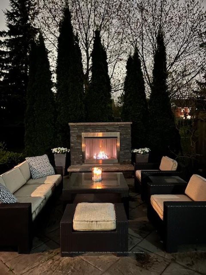 Photo 37 at 958 Irish Moss Road, Meadowvale Village, Mississauga