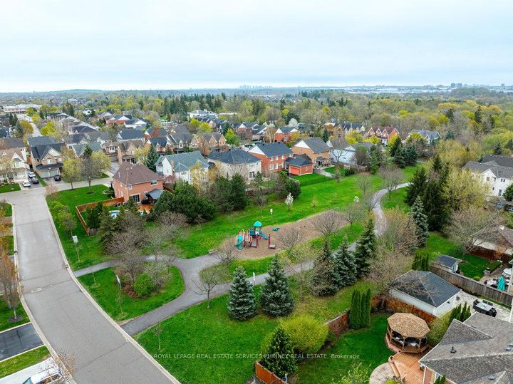 Photo 40 at 958 Irish Moss Road, Meadowvale Village, Mississauga