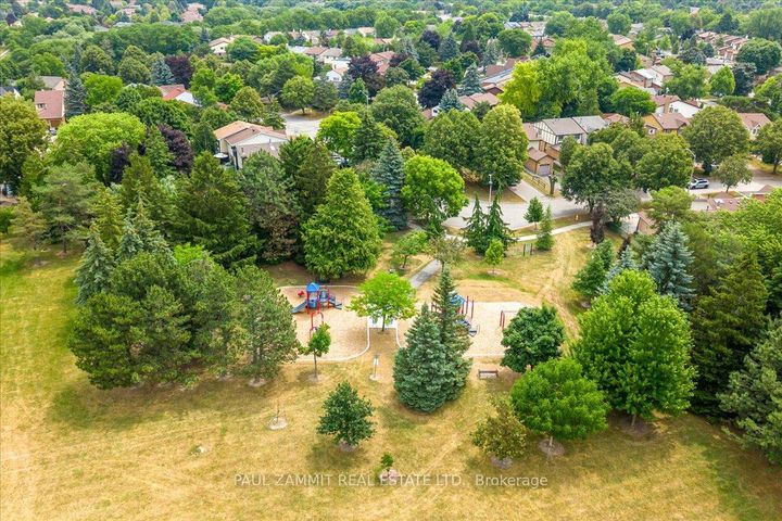 Photo 5 at 50 Lilac Avenue, Willowbrook, Markham