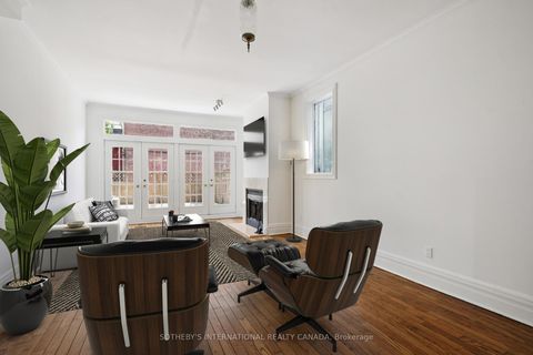Photo 5 at 425A Sackville Street, South St. James Town, Toronto