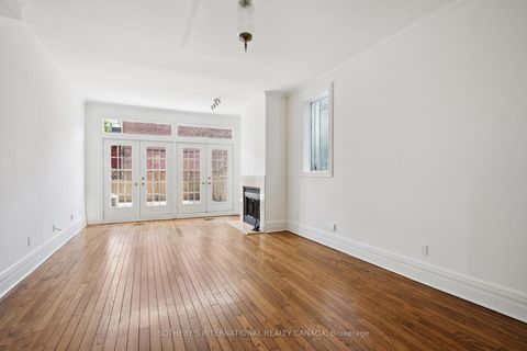 Photo 6 at 425A Sackville Street, South St. James Town, Toronto