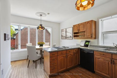 Photo 31 at 425A Sackville Street, South St. James Town, Toronto