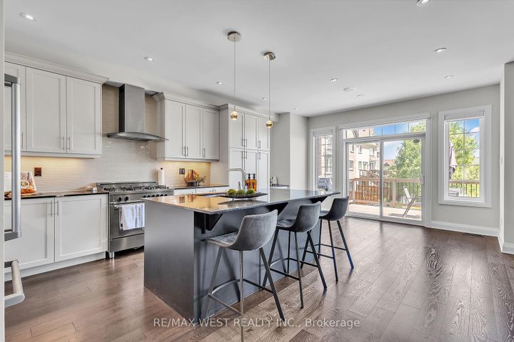 Photo 8 at 41 Pelee Avenue, Kleinburg, Vaughan