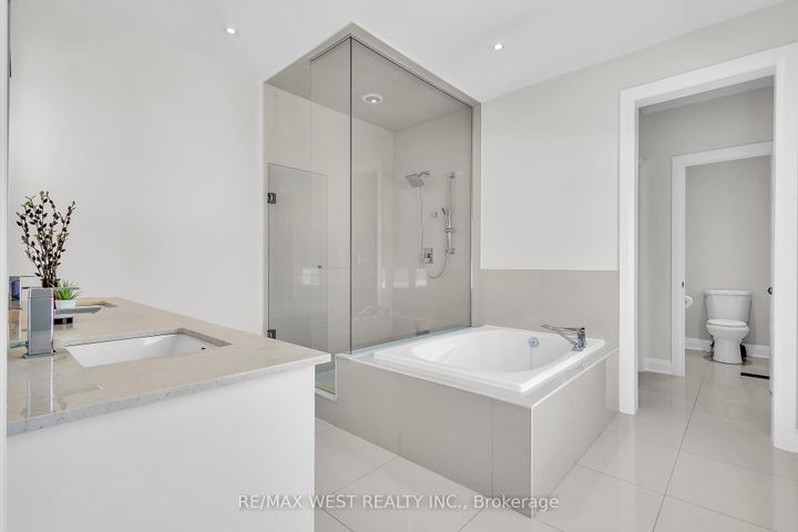 Photo 21 at 41 Pelee Avenue, Kleinburg, Vaughan