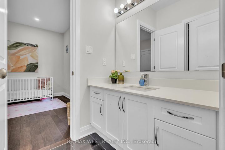 Photo 25 at 41 Pelee Avenue, Kleinburg, Vaughan