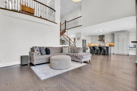 Photo 6 at 41 Pelee Avenue, Kleinburg, Vaughan